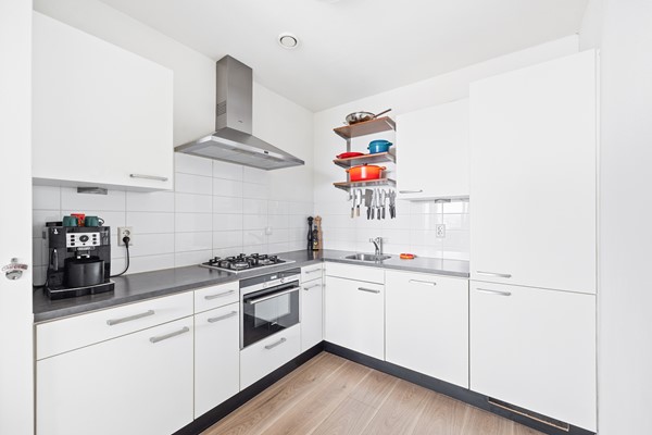 Medium property photo - Bergermeerstraat 109, 2493 XG The Hague